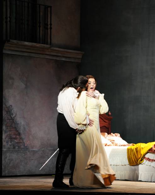 Evan Brummel as Don Giovanni & Jennifer Forni as Donna Anna