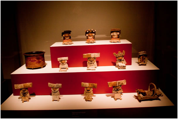 Group of figurines excavated on the Eastern edge of Teotihucan